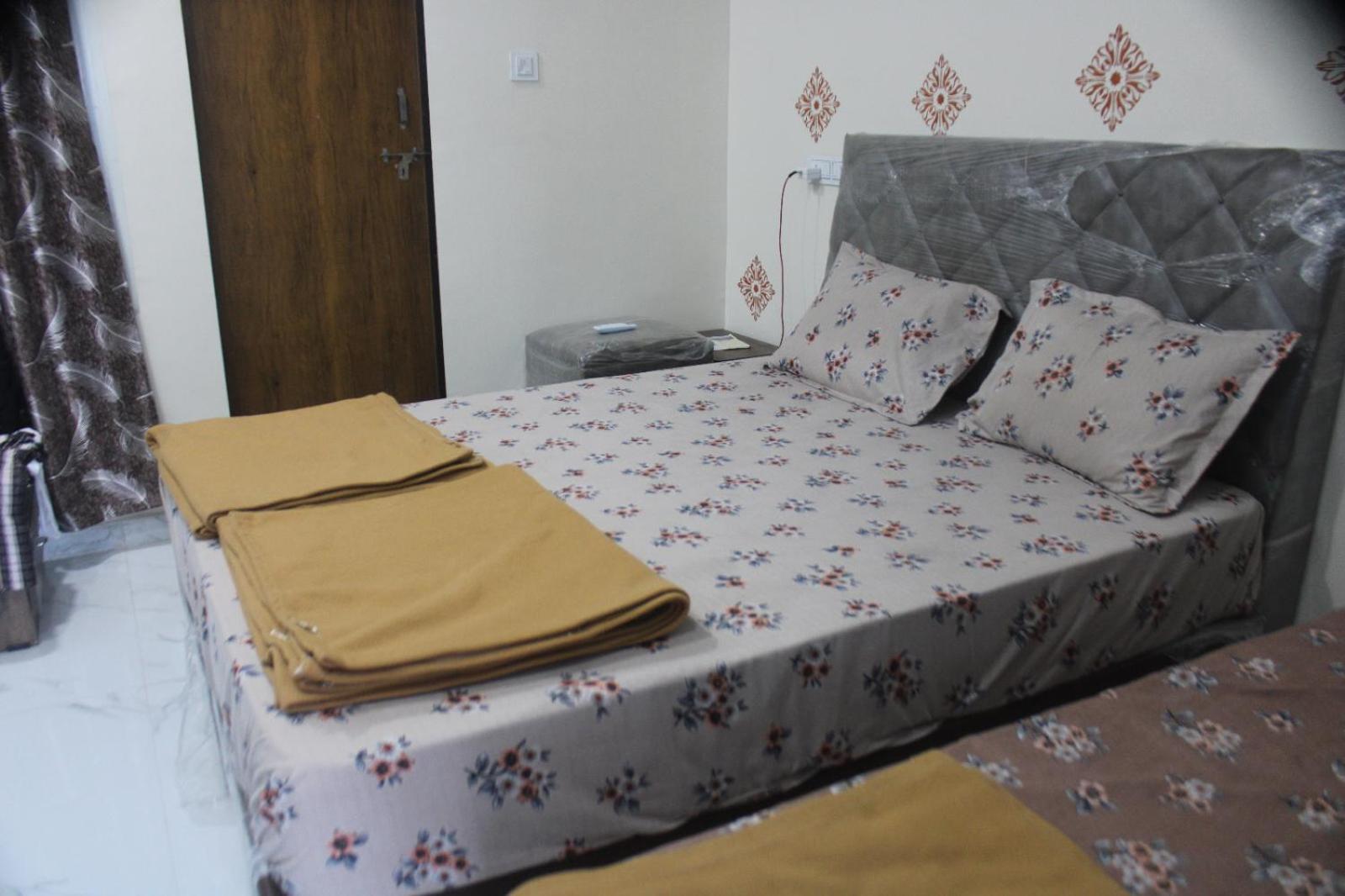 Atithi Home Stay Garudeshwar Esterno foto